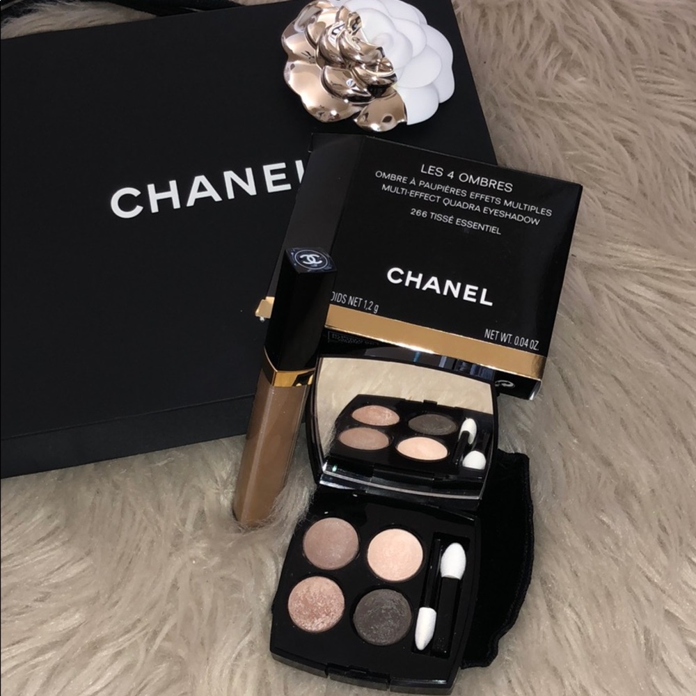 Chanel eyeshadow with gloss